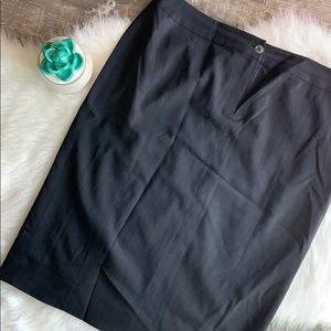Christian Dior | black pencil skirt